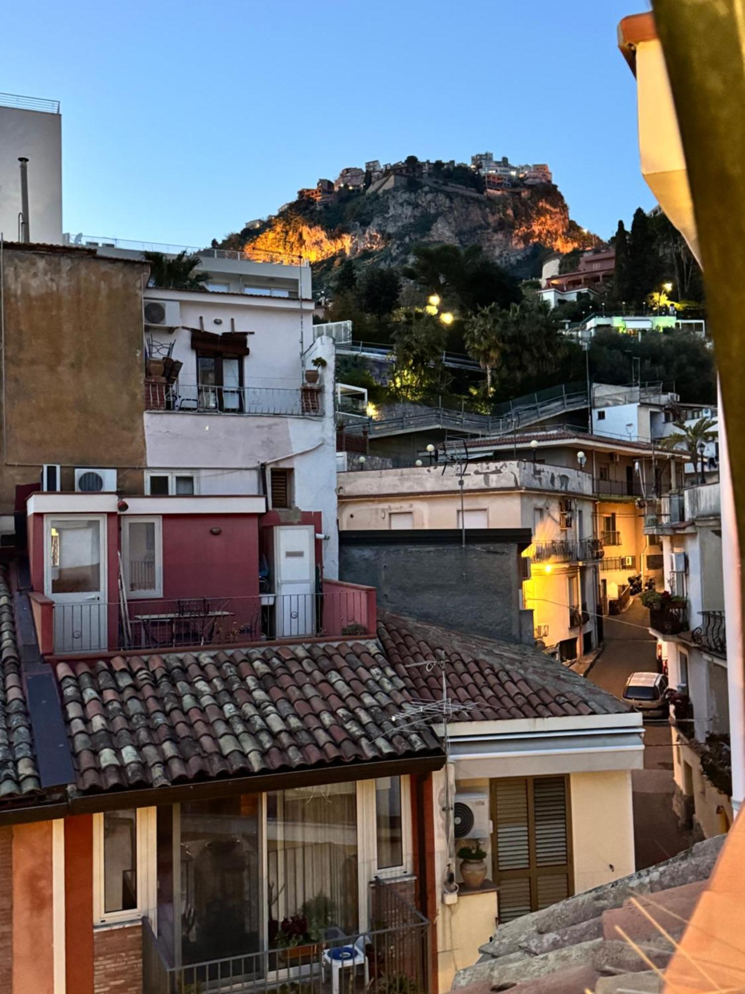 Stay In Center Tao Apartments Taormina Zewnętrze zdjęcie