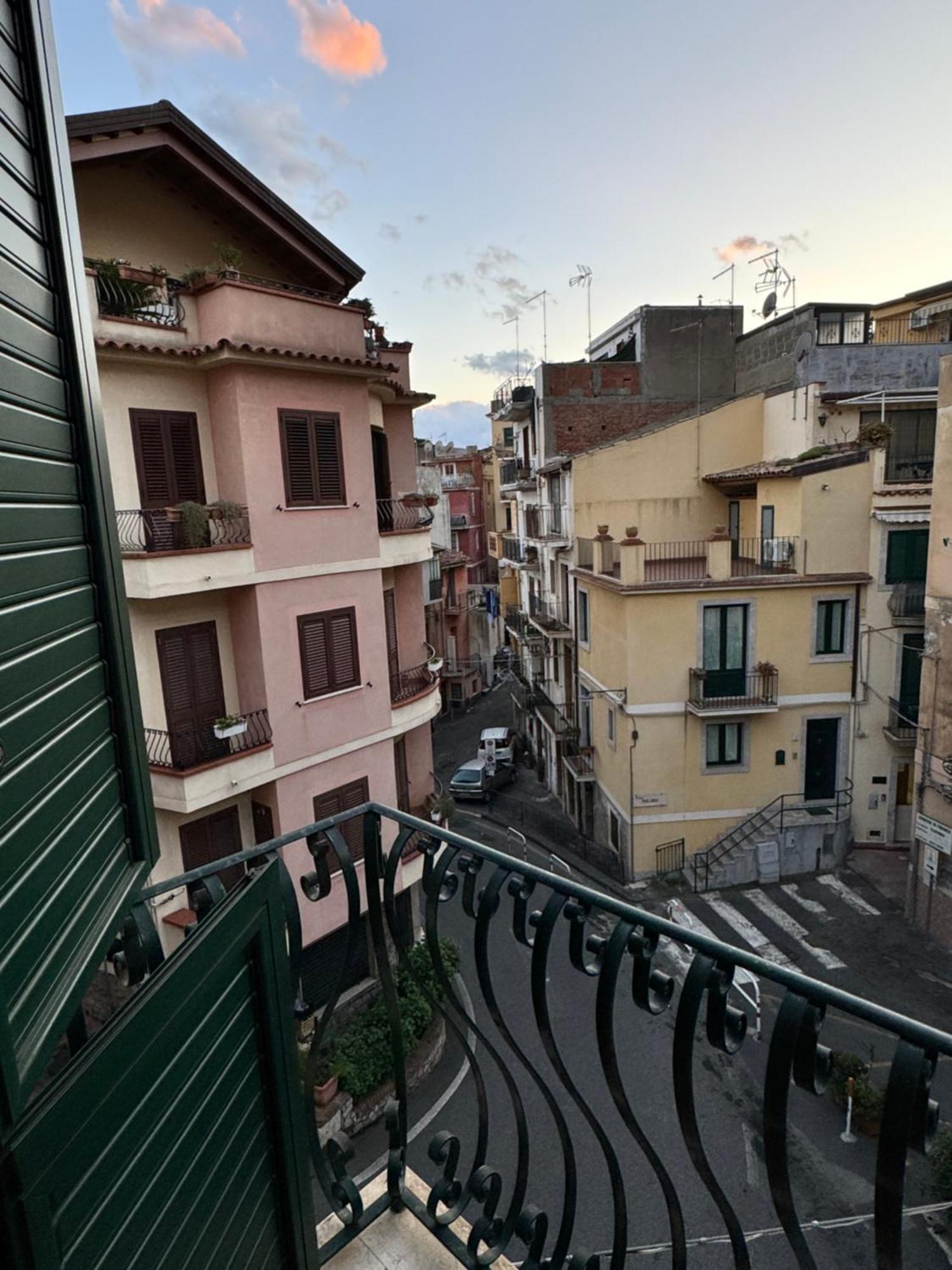 Stay In Center Tao Apartments Taormina Zewnętrze zdjęcie